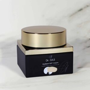 Dr. GILS Radiant SPF krema sa zaštitnim faktorom, grožđanim košticama i jojobom, za zaštitu i hidrataciju kože
